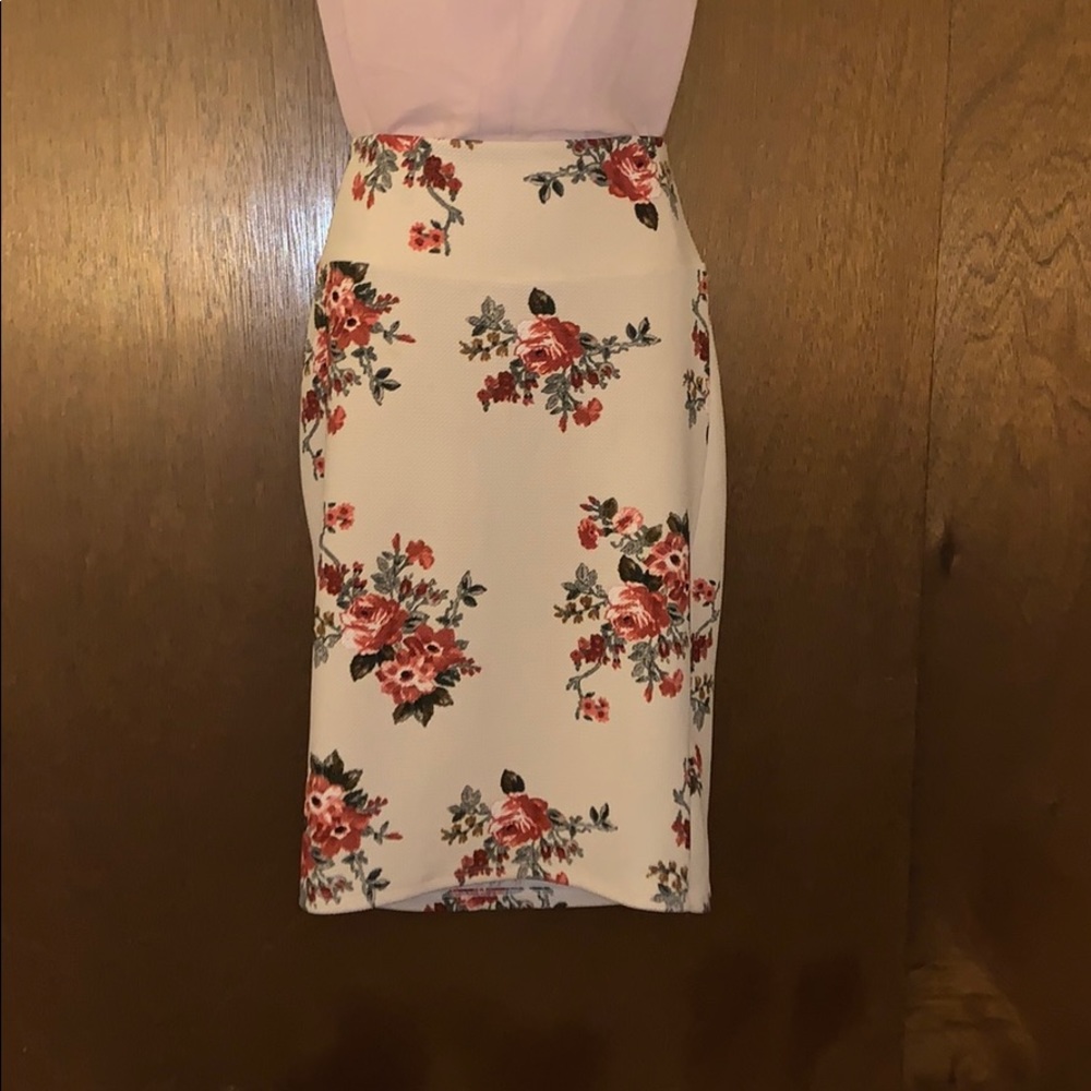 LuLaRoe pencil skirt